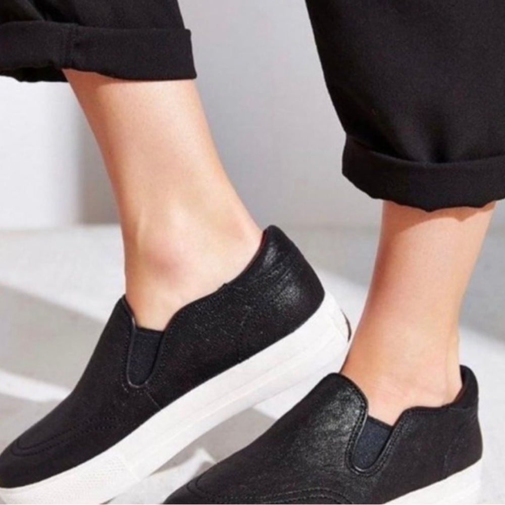 ASH Jungle Black Leather Slip On Platform
Sneaker